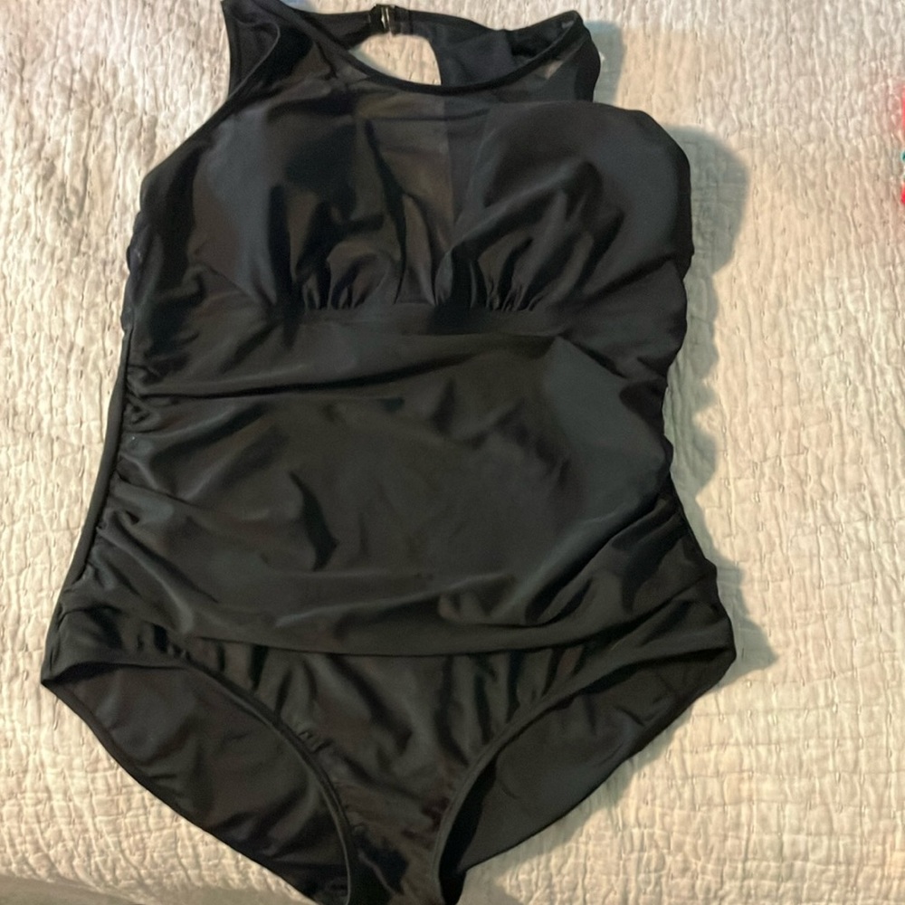 Elegant Black Women's Swimsuit